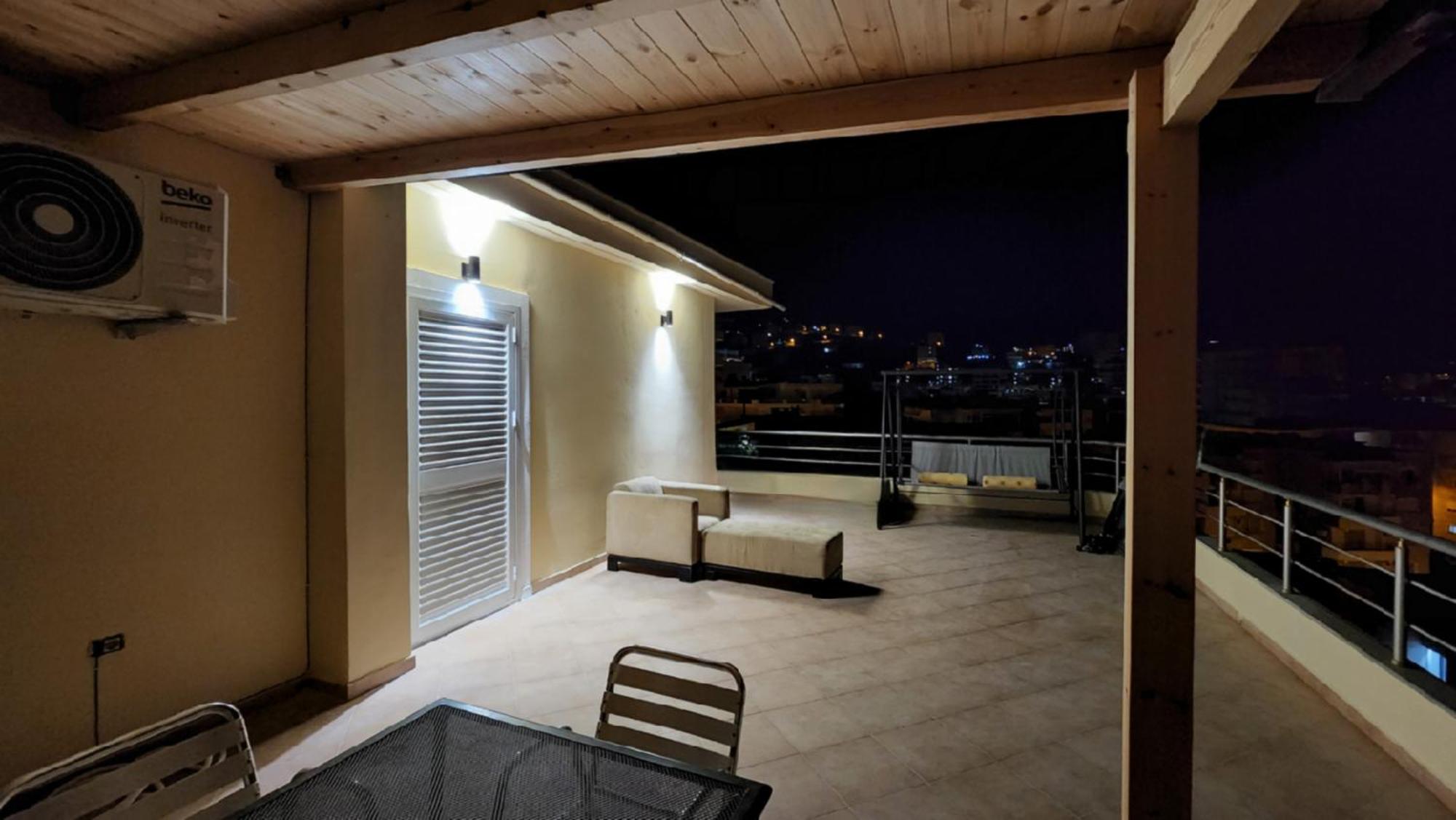Glen's Rooftop