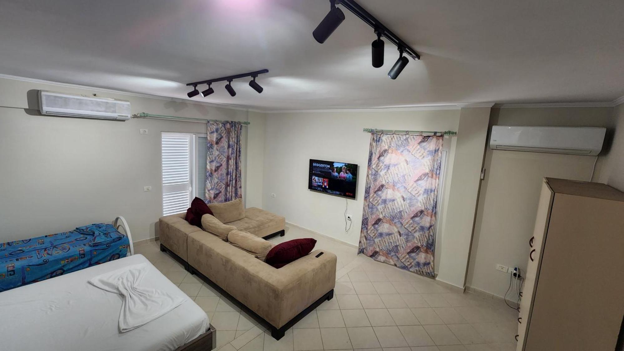 Glen's Rooftop Apartman *